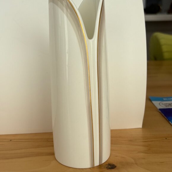 Vintage Royal Doulton Impressions Lotus Vase 1982 Bone China - Picture 5 of 8